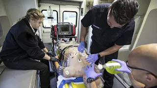 Monitoring using the HeartStart Intrepid monitor/defibrillator