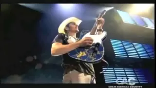 Brad Paisley Live Concert