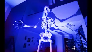 12 Foot Skeleton from Home Depot unboxing and setup!