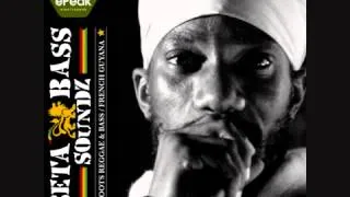 SIZZLA KALONJI   SOLID AS A BASS   BETABASS DUBPLATE Feat EPEAK