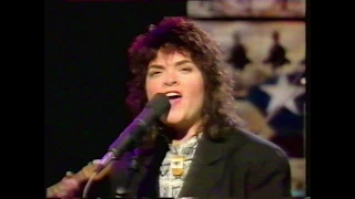 Real woman - Rosanne Cash - live 1990