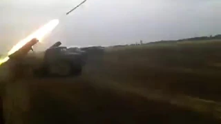 По укроповскому хутору залпом огонь!  According the Ukrainian village volley fire! 360p