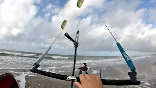 Flysurfer Hybrid on the waves