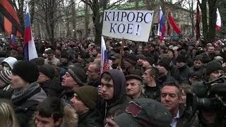 4,000 pro-Russian Ukrainians protest in Donetsk