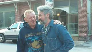 More of "American Pickers" Mike & Robbie Wolfe getting MOBBED by fans in Mount Hope, WV.