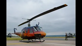 Huey UH-1D Sound Überflug Landung in Bückeburg