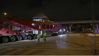 Se monstertransporten på 325 tonn