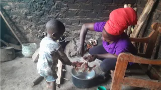 African Village Life || Cooking Traditional Food and Chicken Curry for Dinner for my Family