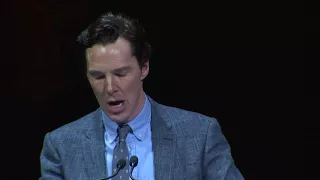 Benedict Cumberbatch reads Tom Hanks letter to George Roy Hill “Who is this kid ”