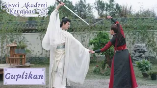 Siswi Akademi Kerajaan | Cuplikan EP10 Sang Qi Berlatih Seni Pedang Bersama Yunzhi | WeTV【INDO SUB】
