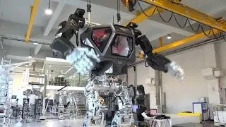 Avatar-style South Korean manned robot takes first baby steps