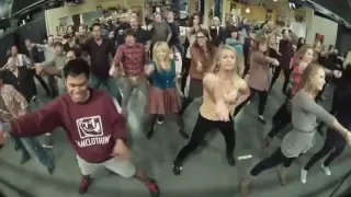 The Big Bang Theory Flash mob - Call Me Maybe