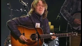 Billy Strings crushes Doc Watson's "Streamline Cannonball" Boston, MA 3/15/22