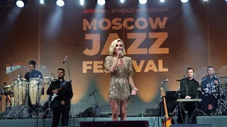 Полина Гагарина - 02 Стану солнцем (Moscow Jazz Fest - Сад "Эрмитаж" 23.06.2023)