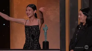 Jung Ho-yeon wins outstanding performance by a female actress at SAG awards 2022