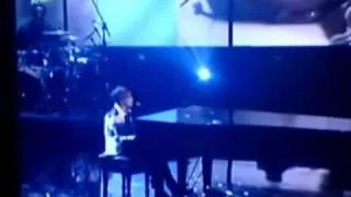 Justin Bieber- Pray Live American Music Awards 2010 (AMA 2010)