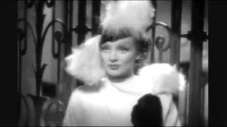 Marlène DIETRICH - Awake in a dream dans DESIRE de Frank Borzage (1936)