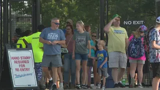 Day 1 of the Iowa State Fair underway as hundreds flock to the fairgrounds