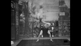 Luttes extravagantes (1900) An Extraordinary Wrestling Match [incomplete]