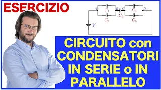 Circuito con condensatori in serie e parallelo