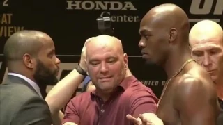 Джон Джонс Даниель Кормье лицом к лицу. face to face Daniel Cormier Jon Jones