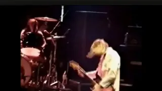 Nirvana improvise after guitar breaks (About A Girl // Live at AMT2 De Doelen, Rotterdam, 1991)
