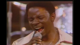 EARTH, WIND & FIRE – Devotion  (live, 1975)