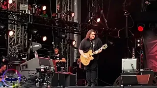 Wolfgang Van Halen, Justin Hawkins (On Fire) Cover song (Multi-cam) Live 2022