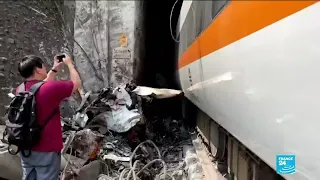 Accident ferroviaire à Taiwan : le déraillement d'un train fait des dizaines de morts