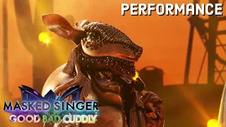 Armadillo sings “Walkin’ The Dog” by Rufus Thomas | THE MASKED SINGER | SEASON 7