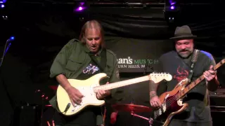''I CAN TELL'' - WALTER TROUT BAND @ Callahan's, Aug 2015