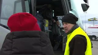 Refugees arrive in Polish city near Ukrainian border by bus | AFP