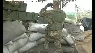 В зоне конфликта на Донбассе разорвалось более 300 снарядов в минувшие сутки