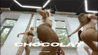 Ya Levis - Chocolat | Vika Oreshkova | Heels | VELVET YOUNG