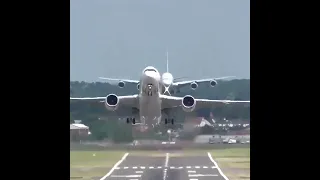 Airbus A380 Lands while A350 takes off!