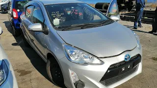 Toyota Aqua в порту! Забрали Vitz. Покупаем Corolla Fielder на авторынке Зелёный угол