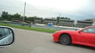 Subaru Sti vs Mitsu 3000GT Drag race 200m