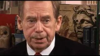 Prezident Václav Havel o návštěvách rezidence USA v Praze