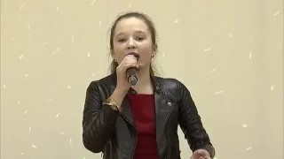 " GIRL IS ON FIRE"  исп. Елизавета Земскова