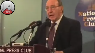 2009 🇺🇸 #UFOB [PRESSCON] NPC: Apollo Astronaut Edgar Mitchell on the 'alien presence'.