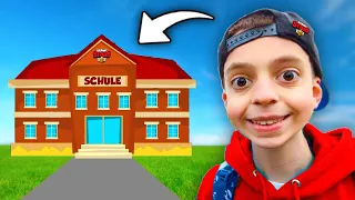 Mein kleiner Bruder Max zeigt seine Schule! 😲