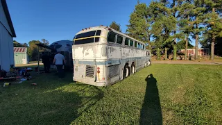 Roadtrip and first start of a 1941 bus