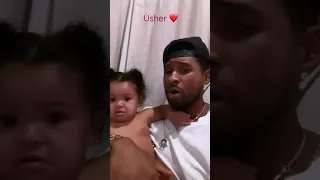 Usher doing the horse challenge on his child 🤣🤣