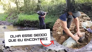 Você também pode encontrar esses Geodos assim