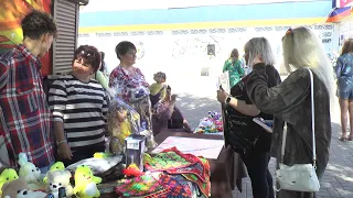 У Лозовій провели Великодній благодійний ярмарок на підтримку ЗСУ