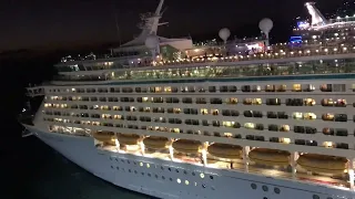 VOYDGER of the SEAS  2024.  Cruisers ROYL CARIBA. Leaves the Port of Miami. AMERICA.