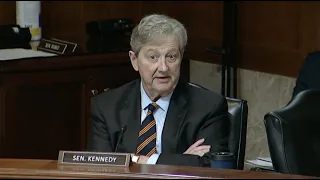 Kennedy asks Su to call for FDIC's Gruenberg to resign in Appropriations 05 09 24