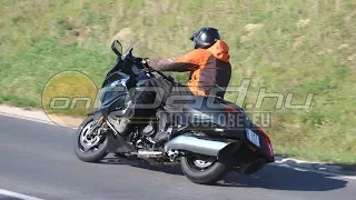 BMW K1600B Bagger review 4K - Onroad.bike