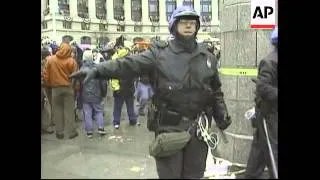 USA: USA: GEORGE W BUSH INAUGURAL PARADE: PROTESTS