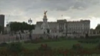 US president's convoy arrives at Buckingham Palace